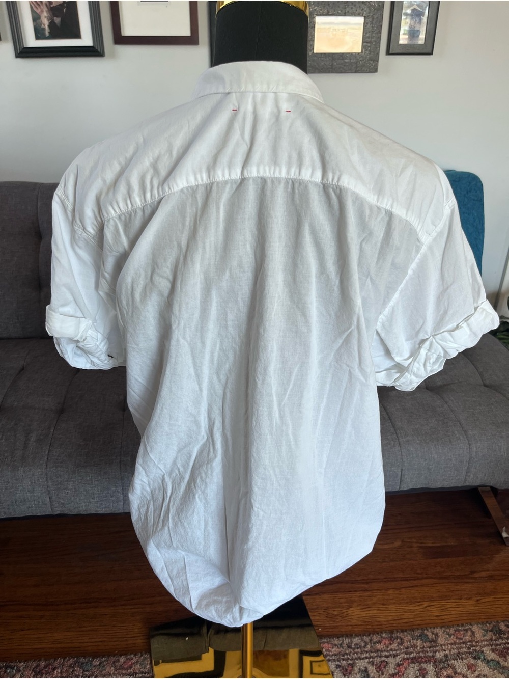 XiRENA White Short-Sleeve Button-Up Shirt size Small - Picture 3 of 5